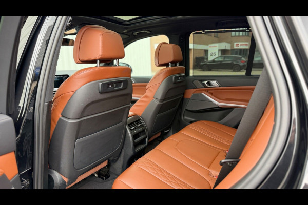 BMW X5 X-Drive 45e M-Sport -50 Jaar Edition Panoramadak Luchtvering 22"Lm Org-Ned Dealer Auto