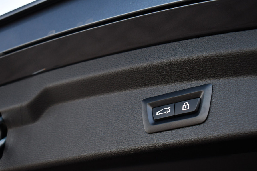BMW X2 xDrive25e M-Sport Pano HUD ACC Camera 19inch Shadow-line