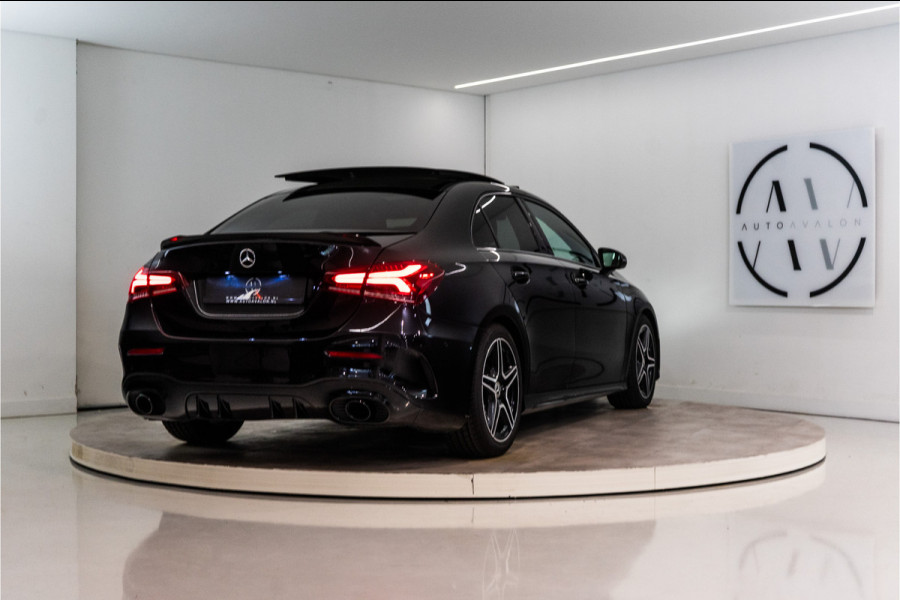 Mercedes-Benz A-Klasse 180 Business Solution AMG 136PK | A35 Optiek | Pano | Sfeer | LED | Carplay | Garantie