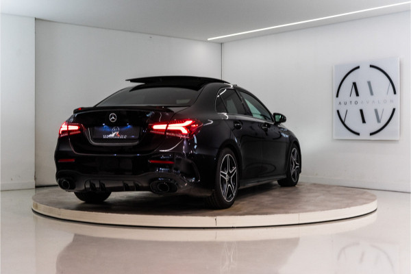 Mercedes-Benz A-Klasse 180 Business Solution AMG 136PK | A35 Optiek | Pano | Sfeer | LED | Carplay | Garantie