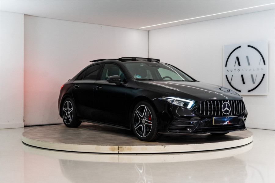Mercedes-Benz A-Klasse 180 Business Solution AMG 136PK | A35 Optiek | Pano | Sfeer | LED | Carplay | Garantie