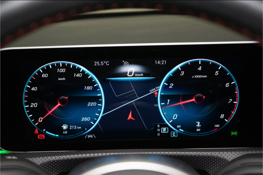 Mercedes-Benz A-Klasse 180 Business Solution AMG 136PK | A35 Optiek | Pano | Sfeer | LED | Carplay | Garantie