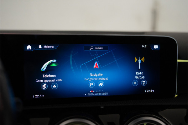 Mercedes-Benz A-Klasse 180 Business Solution AMG 136PK | A35 Optiek | Pano | Sfeer | LED | Carplay | Garantie