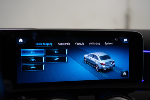 Mercedes-Benz A-Klasse 180 Business Solution AMG 136PK | A35 Optiek | Pano | Sfeer | LED | Carplay | Garantie