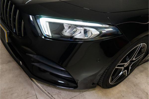 Mercedes-Benz A-Klasse 180 Business Solution AMG 136PK | A35 Optiek | Pano | Sfeer | LED | Carplay | Garantie