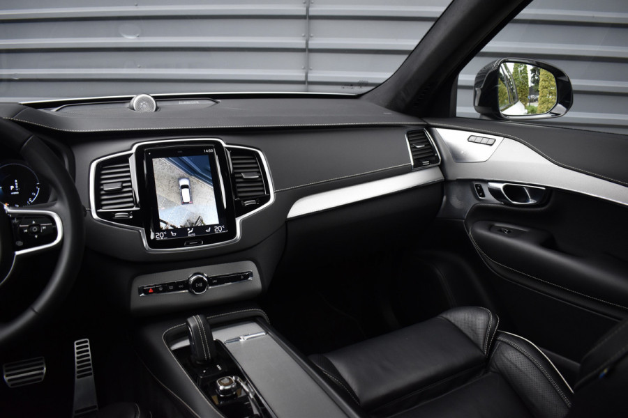 Volvo XC90 2.0 T8 Recharge AWD R-Design | Panorama | Bowers&Wilkins | Trekhaak | Luchtvering | 22'' Wielen | ACC | Head- Up |