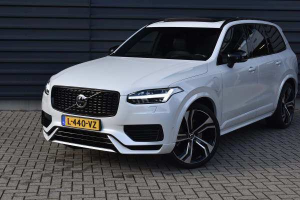 Volvo XC90 2.0 T8 Recharge AWD R-Design | Panorama | Bowers&Wilkins | Trekhaak | Luchtvering | 22'' Wielen | ACC | Head- Up |