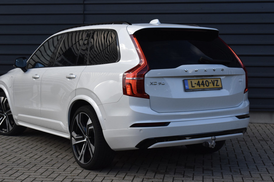 Volvo XC90 2.0 T8 Recharge AWD R-Design | Panorama | Bowers&Wilkins | Trekhaak | Luchtvering | 22'' Wielen | ACC | Head- Up |