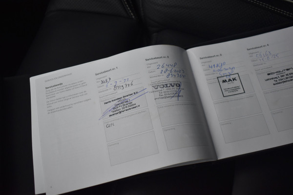 Volvo XC90 2.0 T8 Recharge AWD R-Design | Panorama | Bowers&Wilkins | Trekhaak | Luchtvering | 22'' Wielen | ACC | Head- Up |