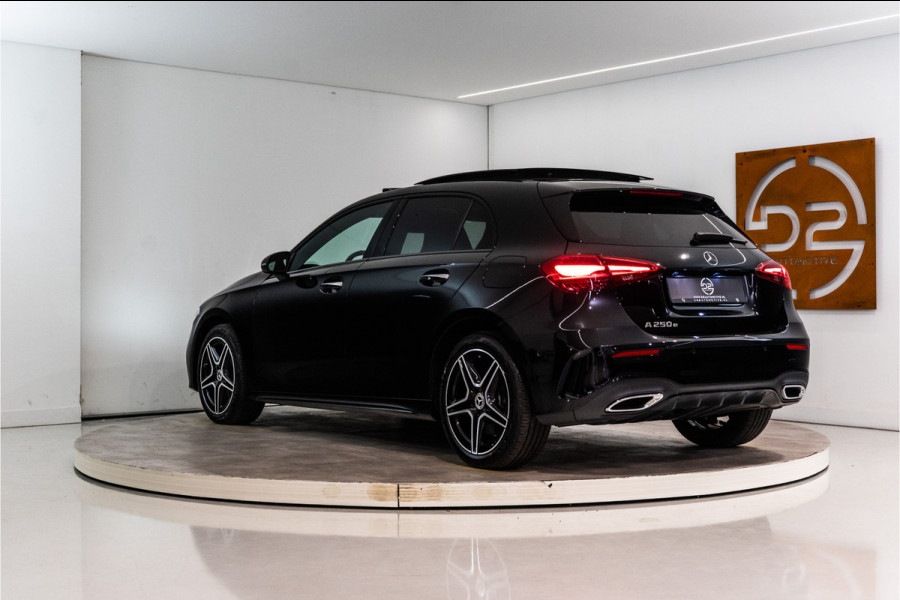 Mercedes-Benz A-Klasse 250 e Premium AMG Facelift 218PK | Pano | Sfeer | Keyless | Carplay | 12 MND Garantie