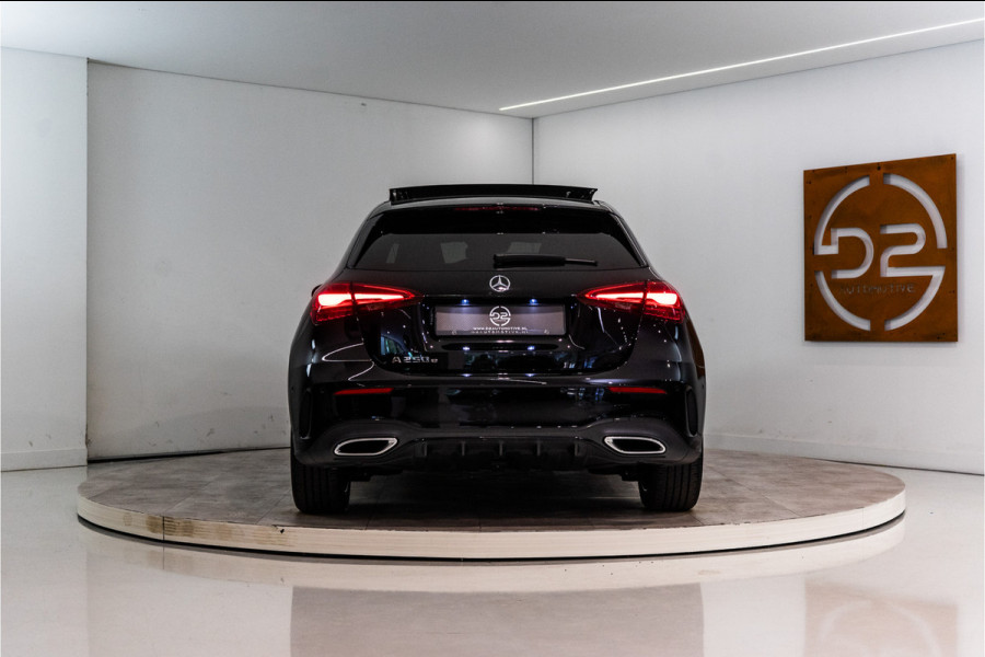Mercedes-Benz A-Klasse 250 e Premium AMG Facelift 218PK | Pano | Sfeer | Keyless | Carplay | 12 MND Garantie