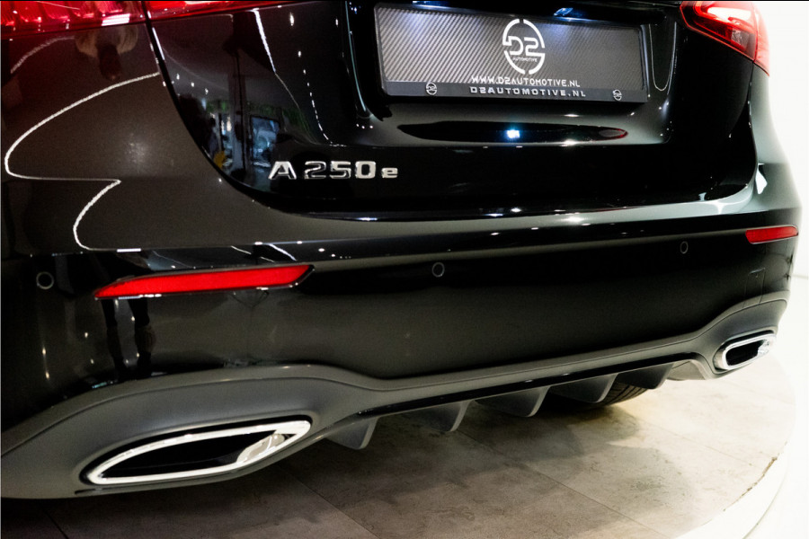 Mercedes-Benz A-Klasse 250 e Premium AMG Facelift 218PK | Pano | Sfeer | Keyless | Carplay | 12 MND Garantie