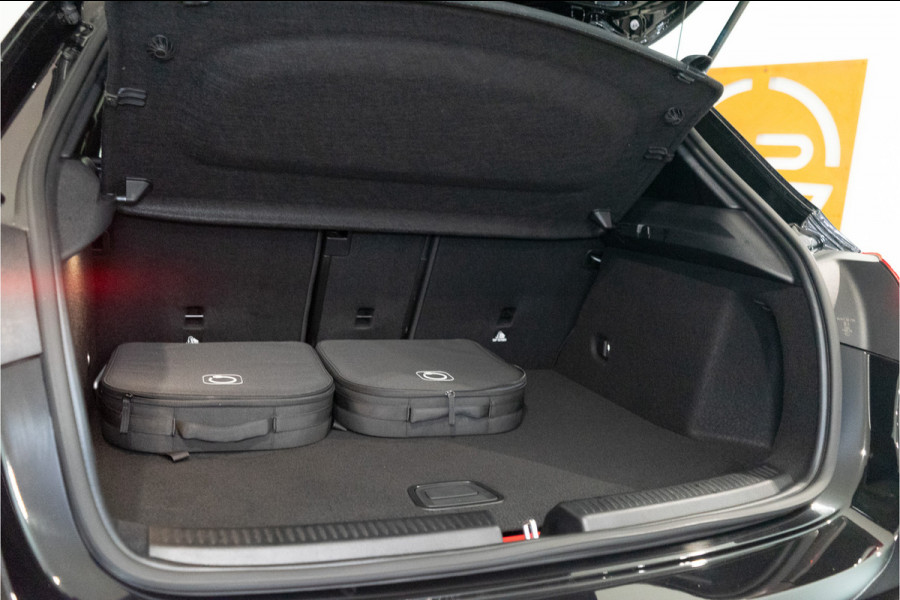 Mercedes-Benz A-Klasse 250 e Premium AMG Facelift 218PK | Pano | Sfeer | Keyless | Carplay | 12 MND Garantie