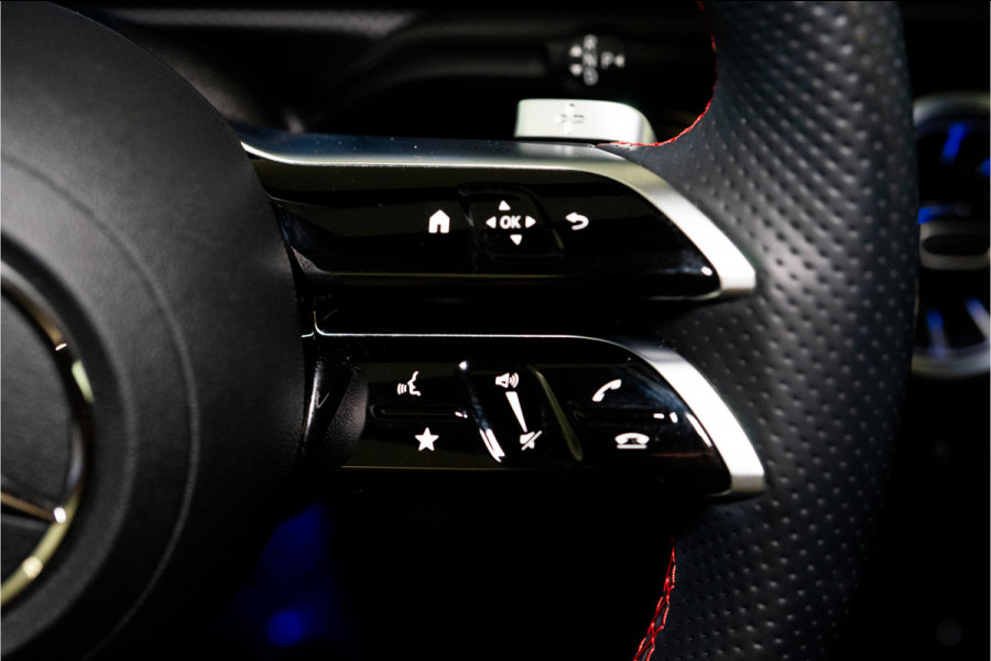 Mercedes-Benz A-Klasse 250 e Premium AMG Facelift 218PK | Pano | Sfeer | Keyless | Carplay | 12 MND Garantie