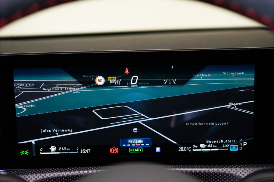 Mercedes-Benz A-Klasse 250 e Premium AMG Facelift 218PK | Pano | Sfeer | Keyless | Carplay | 12 MND Garantie