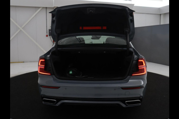 Volvo S60 2.0 Recharge T6 AWD Core | SOH 97,5% | Panoramadak | Stoel & Stuurverwarming | Pilot assist | Adaptive cruise | Navigatie | Bluetooth | Carplay | Climate control | Harman Kardon | DAB+