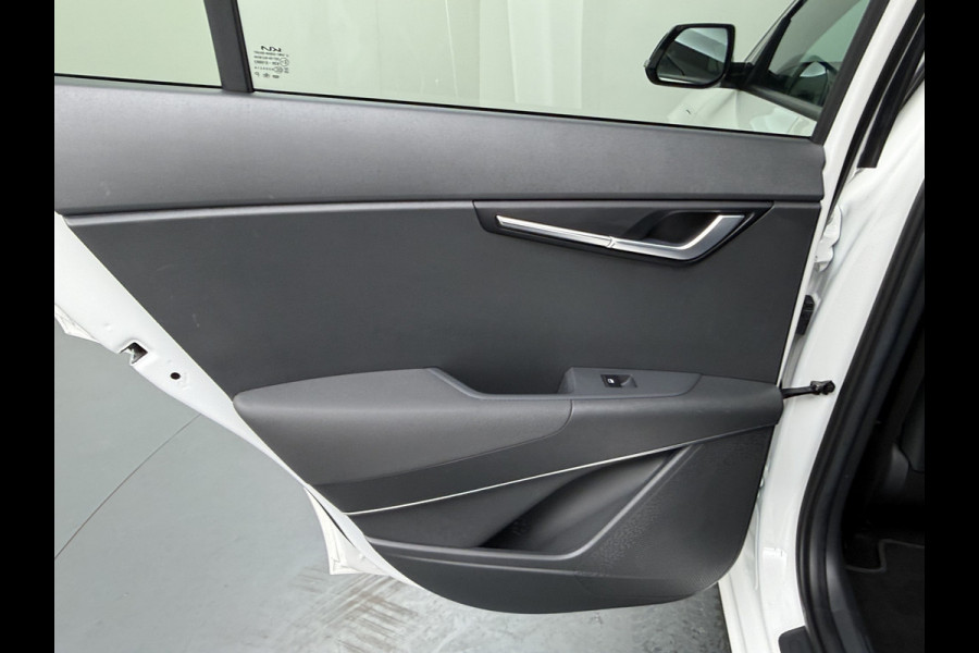 Kia Niro 1.6 GDi PHEV DynamicPlusLine - Adaptive Cruise - Stoel/Stuurverwarming - Schuif/Kanteldak - Navigatie - Apple Carplay/Android Auto