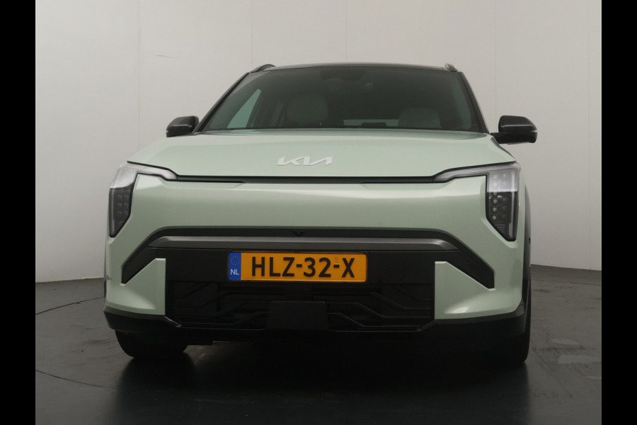 Kia EV3 GT-PlusLine 81.4 kWh - Draadloze Apple CarPlay / Android Auto - Stoel en stuurwiel verwarming - Panoramadak - Harman Kardon Audio - Dodehoek assistent - Fabrieksgarantie tot 05-2032