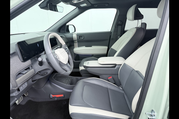 Kia EV3 GT-PlusLine 81.4 kWh - Draadloze Apple CarPlay / Android Auto - Stoel en stuurwiel verwarming - Panoramadak - Harman Kardon Audio - Dodehoek assistent - Fabrieksgarantie tot 05-2032