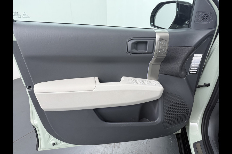 Kia EV3 GT-PlusLine 81.4 kWh - Draadloze Apple CarPlay / Android Auto - Stoel en stuurwiel verwarming - Panoramadak - Harman Kardon Audio - Dodehoek assistent - Fabrieksgarantie tot 05-2032