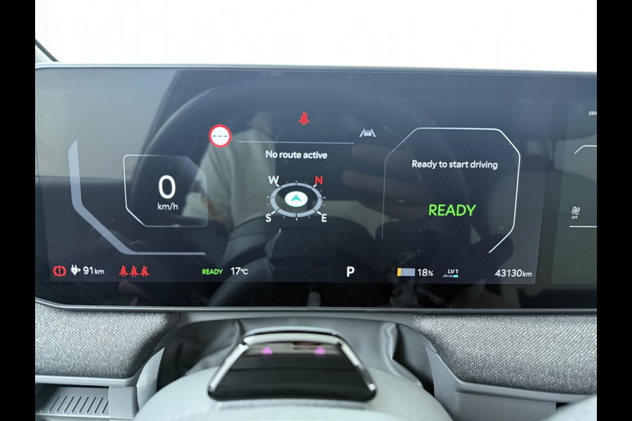Kia EV3 GT-PlusLine 81.4 kWh - Draadloze Apple CarPlay / Android Auto - Stoel en stuurwiel verwarming - Panoramadak - Harman Kardon Audio - Dodehoek assistent - Fabrieksgarantie tot 05-2032