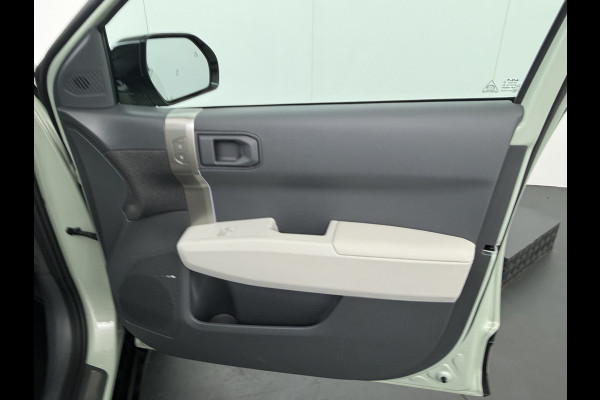 Kia EV3 GT-PlusLine 81.4 kWh - Draadloze Apple CarPlay / Android Auto - Stoel en stuurwiel verwarming - Panoramadak - Harman Kardon Audio - Dodehoek assistent - Fabrieksgarantie tot 05-2032