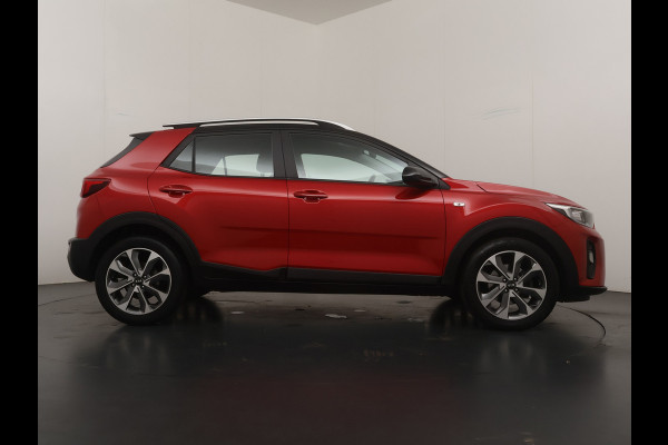 Kia Stonic 1.0 T-GDi DynamicLine - Navigatie - Airco - Cruise Control - Apple CarPlay/Android Auto - Camera - Fabrieksgarantie tot 02-2027