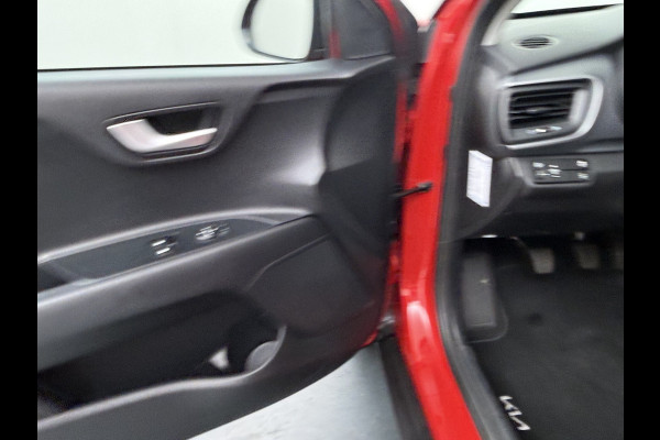 Kia Stonic 1.0 T-GDi DynamicLine - Navigatie - Airco - Cruise Control - Apple CarPlay/Android Auto - Camera - Fabrieksgarantie tot 02-2027