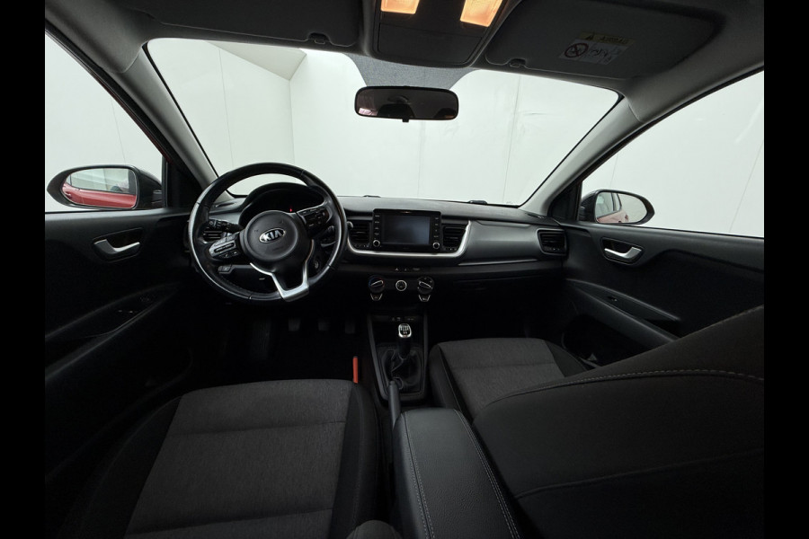 Kia Stonic 1.0 T-GDi DynamicLine - Navigatie - Airco - Cruise Control - Apple CarPlay/Android Auto - Camera - Fabrieksgarantie tot 02-2027