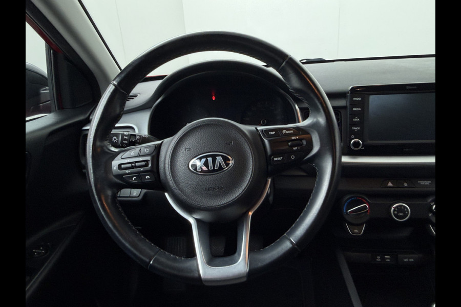Kia Stonic 1.0 T-GDi DynamicLine - Navigatie - Airco - Cruise Control - Apple CarPlay/Android Auto - Camera - Fabrieksgarantie tot 02-2027