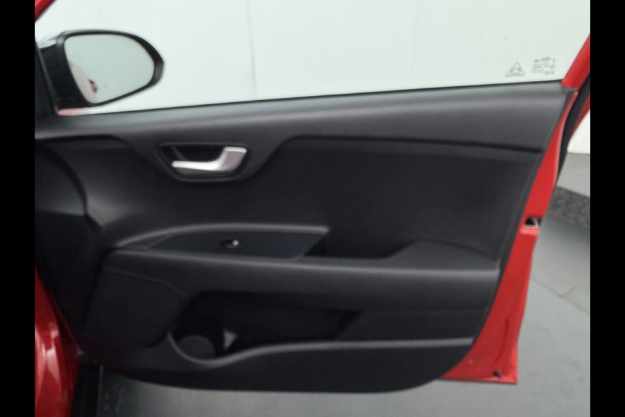 Kia Stonic 1.0 T-GDi DynamicLine - Navigatie - Airco - Cruise Control - Apple CarPlay/Android Auto - Camera - Fabrieksgarantie tot 02-2027