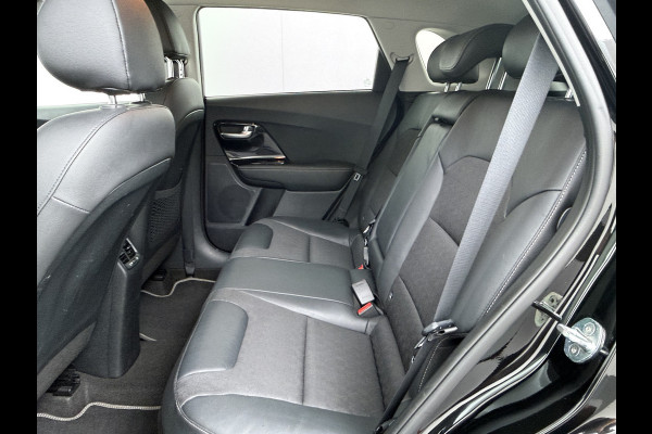 Kia Niro 1.6 GDi Hybrid DynamicPlusLine - Stoel / Stuurwielverwarming - Climate Control - ACC  - Achteruitrijcamera - - Fabrieksgarantie tot 02-2028