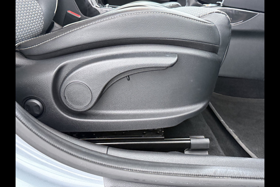 Kia Ceed Sportswagon 1.5 T-GDi DynamicPlusLine - Lichtmetalen Velgen - LED - Cruise Control - Stoel/Stuurverwarming - Dodehoek Detectie - Fabrieksgarantie Tot 2031