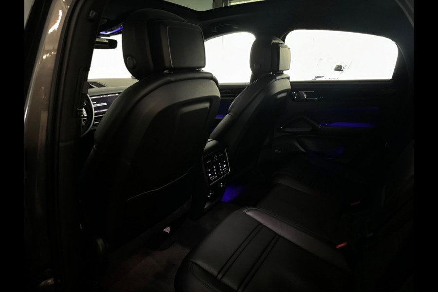 Porsche Cayenne Coupé 3.0 E-Hybrid Pano|Massage|Softclose|Trekhaak|360