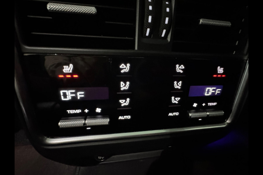 Porsche Cayenne Coupé 3.0 E-Hybrid Pano|Massage|Softclose|Trekhaak|360