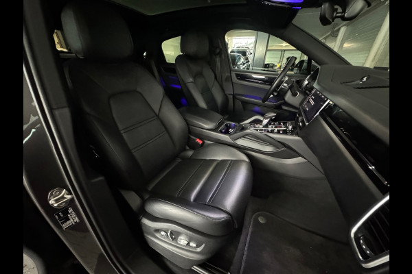 Porsche Cayenne Coupé 3.0 E-Hybrid Pano|Massage|Softclose|Trekhaak|360