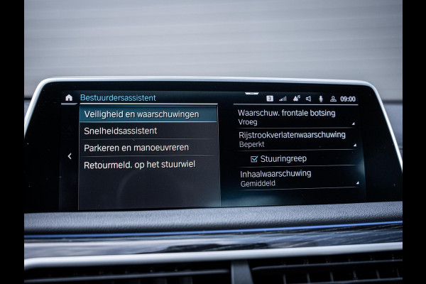 BMW 7 Serie 745Le High Executive - M-Sport l Bernina l Rear Ent. l Massage l Pano l Laser