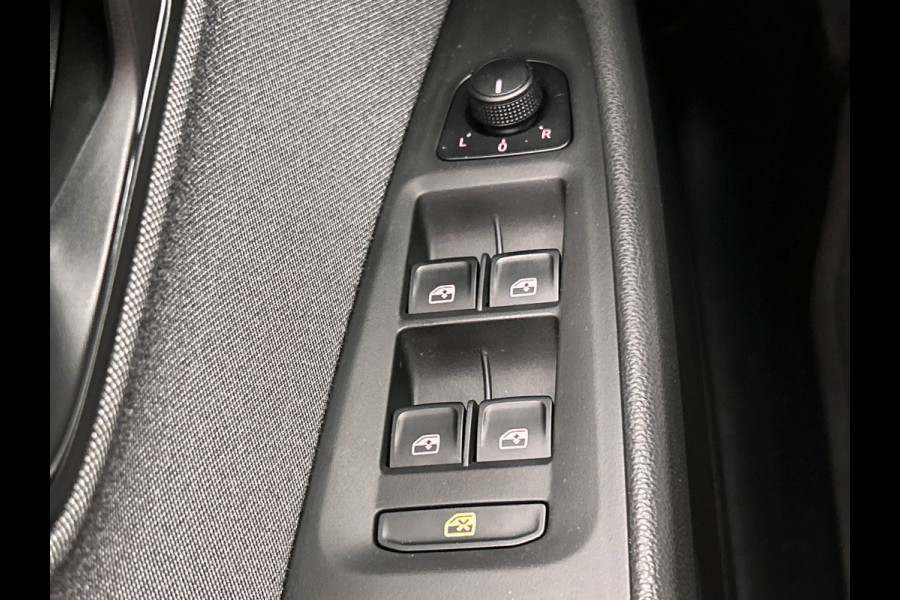 Seat Leon ST 1.0 TSI FR Business Intense | Trekhaak | Panoramadak | Stoelverwarming | Carplay | Camera | Adapt. Cruise |