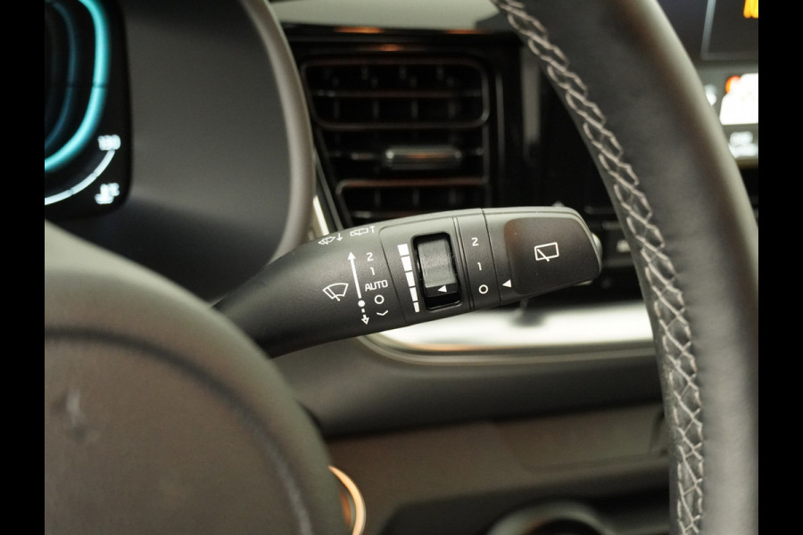 Kia Stonic 1.0 T-GDi MHEV DynamicPlusLine - Apple/Android Carplay - Navigatie - Cruise Control - Stoel/Stuurverwarming - Lichtmetalen Velgen - Fabrieksgarantie t/m 28-01-2032