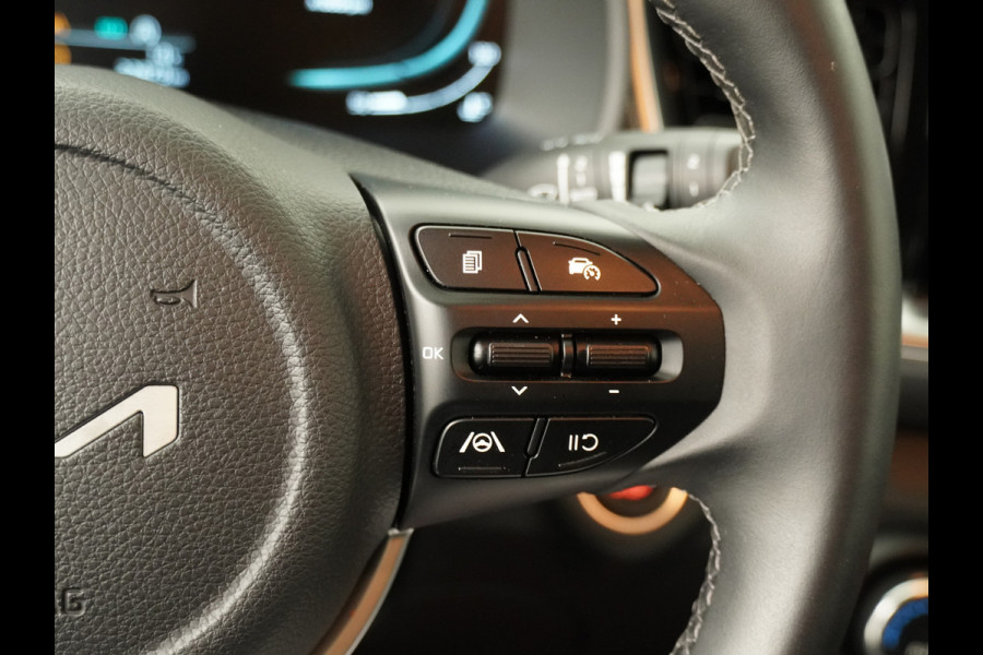 Kia Stonic 1.0 T-GDi MHEV DynamicPlusLine - Apple/Android Carplay - Navigatie - Cruise Control - Stoel/Stuurverwarming - Lichtmetalen Velgen - Fabrieksgarantie t/m 28-01-2032