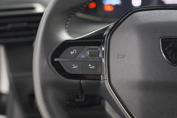 Peugeot 2008 PureTech 100 Allure | Apple Carplay | Parkeersensoren | Climate Control | Cruise Control