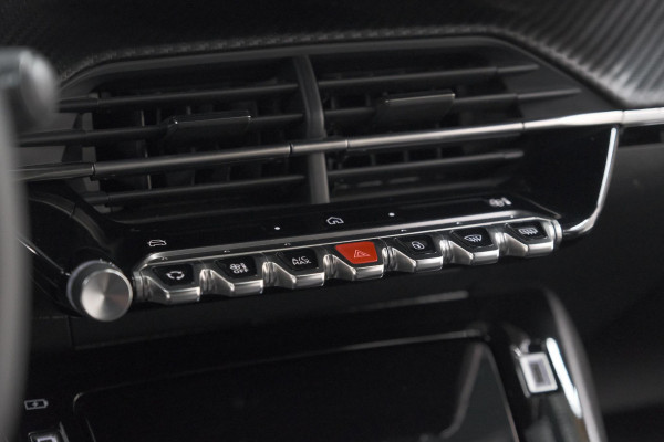 Peugeot 2008 PureTech 100 Allure | Apple Carplay | Parkeersensoren | Climate Control | Cruise Control