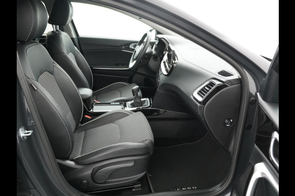 Kia Xceed 1.5 T-GDi DynamicPlusLine Airco - Apple Carplay/Android Auto - Cruise Control - Dodehoekdetectie - Navigatie - Fabrieksgarantie tot 03-2031