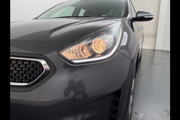 Kia Niro 1.6 GDi Hybrid DynamicLine Apple Carplay/Android Auto - Cruise Control - Climate Control - Navigatiesysteem - 12 Maanden Bovag Garantie