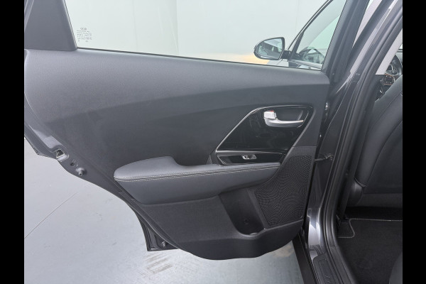 Kia Niro 1.6 GDi Hybrid DynamicLine Apple Carplay/Android Auto - Cruise Control - Climate Control - Navigatiesysteem - 12 Maanden Bovag Garantie