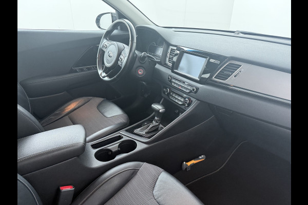 Kia Niro 1.6 GDi Hybrid DynamicLine Apple Carplay/Android Auto - Cruise Control - Climate Control - Navigatiesysteem - 12 Maanden Bovag Garantie