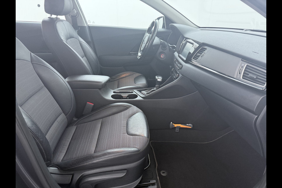 Kia Niro 1.6 GDi Hybrid DynamicLine Apple Carplay/Android Auto - Cruise Control - Climate Control - Navigatiesysteem - 12 Maanden Bovag Garantie