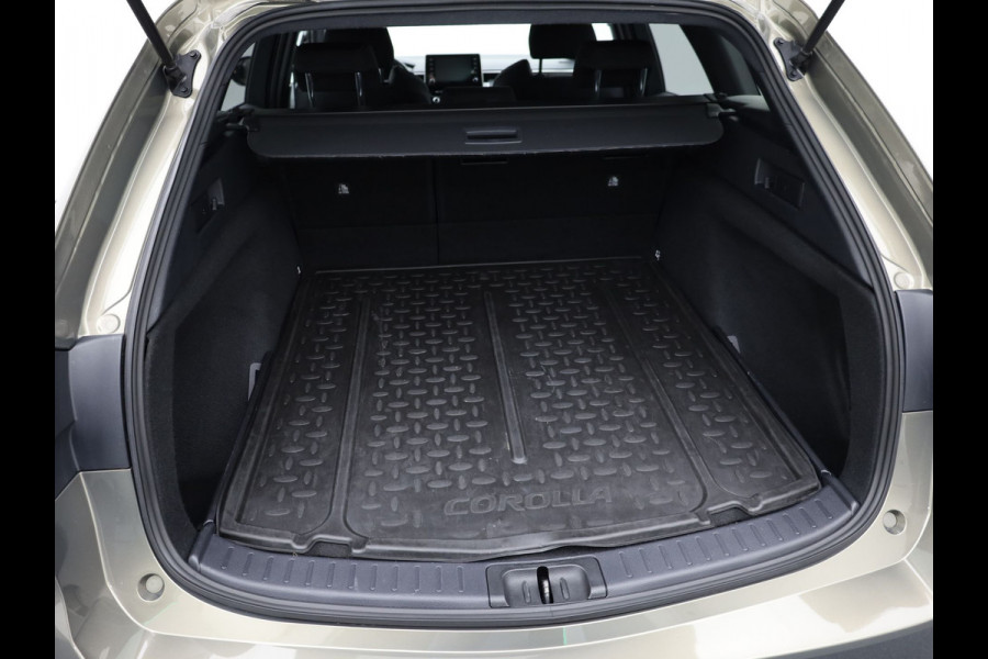 Toyota Corolla Touring Sports 1.8 Hybrid Dynamic | Keyless | Trekhaak | Stuur & Stoel verwarming | Prijs Rijklaar!!