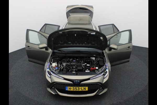 Toyota Corolla Touring Sports 1.8 Hybrid Dynamic | Keyless | Trekhaak | Stuur & Stoel verwarming | Prijs Rijklaar!!