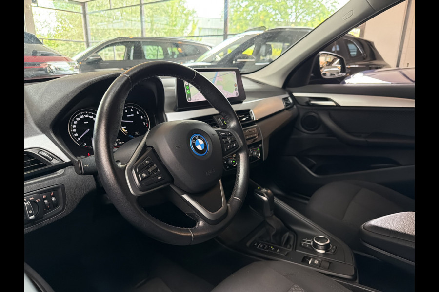 BMW X1 xDrive25e Executive CAMERA/NAVI/HEAD-UP